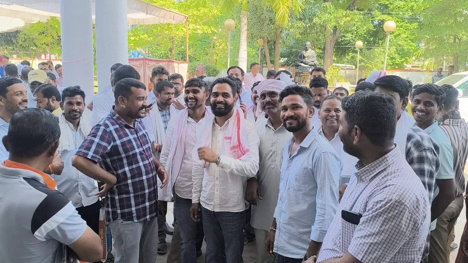 जिला परिषद की 37 सीटों के लिए 173 अभ्यर्थियों ने भरे 177 नामांकन, भाजपा-कांग्रेस-बीएपी के दिग्गज मैदान में होने से त्रिकोणीय मुकाबले के आसार