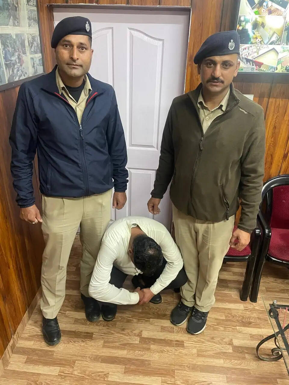 उद्घोषित अपराधी कुफरी से गिरफ्तार, अदालत ने न्यायिक हिरासत में भेजा