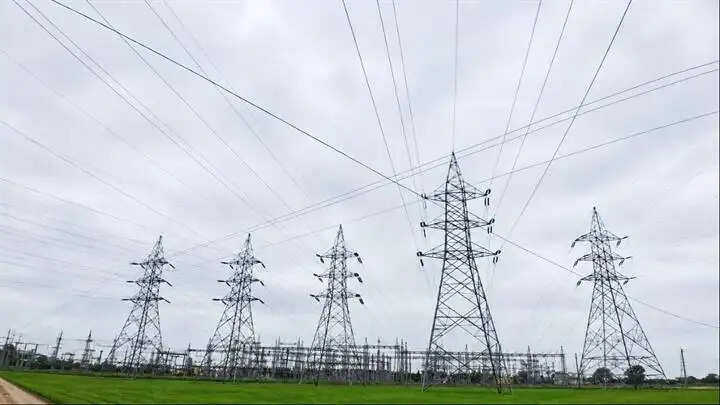 मप्रः 54 वर्ष पुरानी ट्रांसमिशन लाइनें भी बनीं विश्वसनीयता की मिसाल