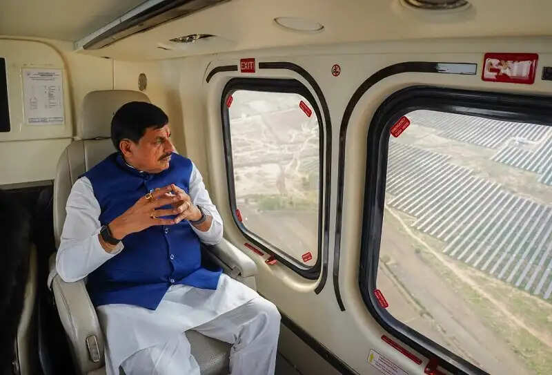 मुख्यमंत्री डॉ. यादव ने नीमच सोलर पार्क एवं ग्रीनको परियोजना का किया एरियल सर्वे