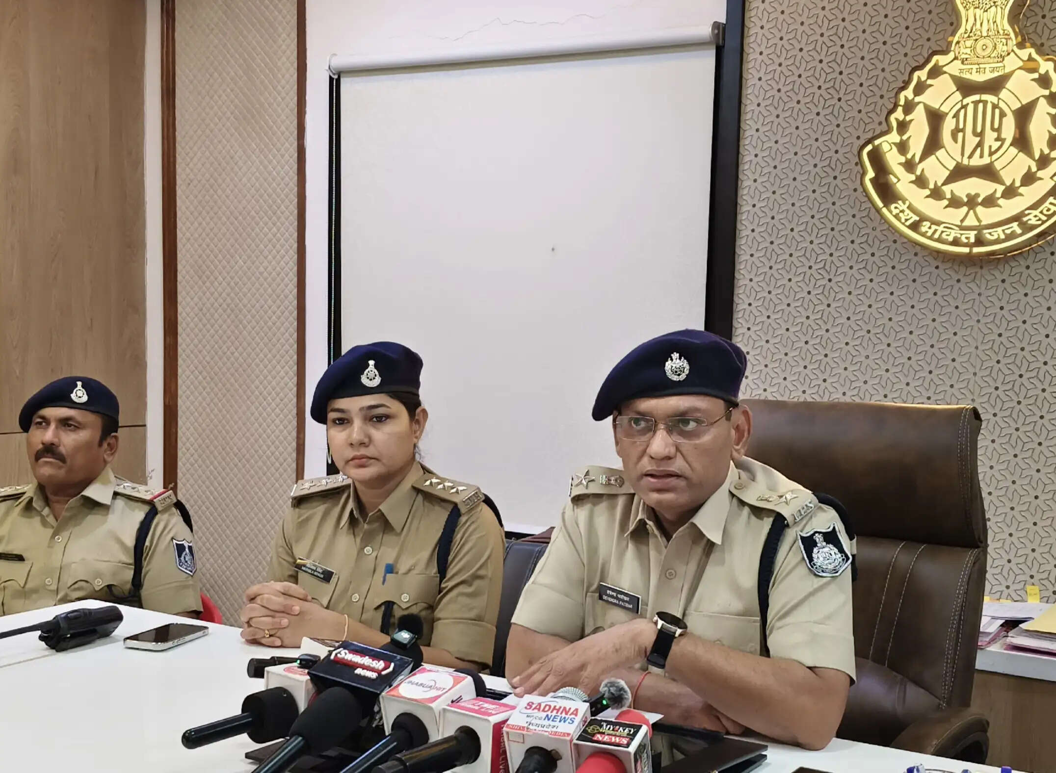 झाबुआ: नशे की जड़ पर झाबुआ पुलिस का कड़ा प्रहार; ₹9 करोड़ मूल्य के गांजे के पौधे बरामद