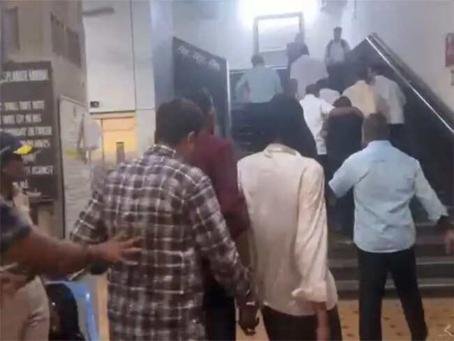टाइगर श्रॉफ फायरिंग मामला: तीन आरोपित 28 अक्टूबर तक पुलिस कस्टडी में