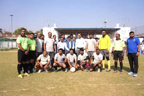 प्रयागराज के डीएसए ग्राउंड पर अंतर मंडलीय रेलवे फुटबॉल लीग चैम्पियनशिप का शुभारम्भ