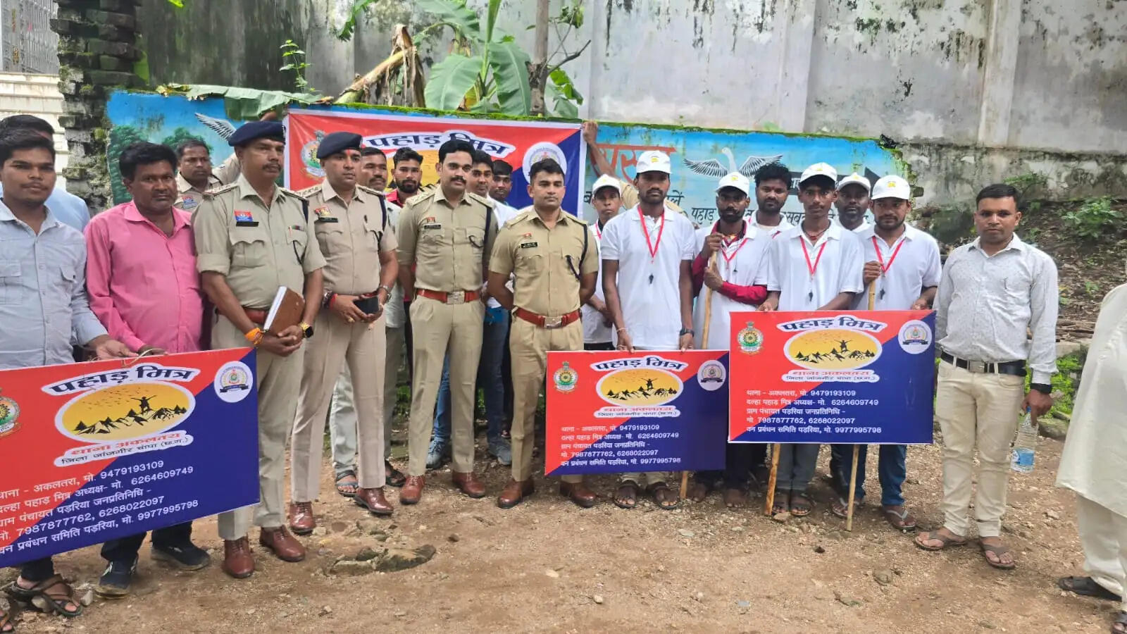 नागपंचमी मेले की सुरक्षा को लेकर जांजगीर पुलिस अलर्ट, एएसपी डॉ. यूलैंडन यार्क ने पोड़ीदहला पहाड़ का किया निरीक्षण