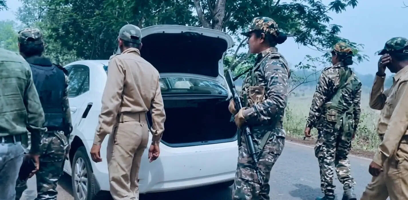 झाड़ग्राम में चुनाव से पहले कड़ा सुरक्षा घेरा और सख्त निगरानी