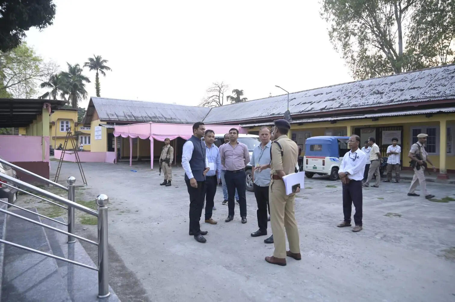 कोकराझार में चुनाव तैयारियों का विशेष पर्यवेक्षक ने की समीक्षा