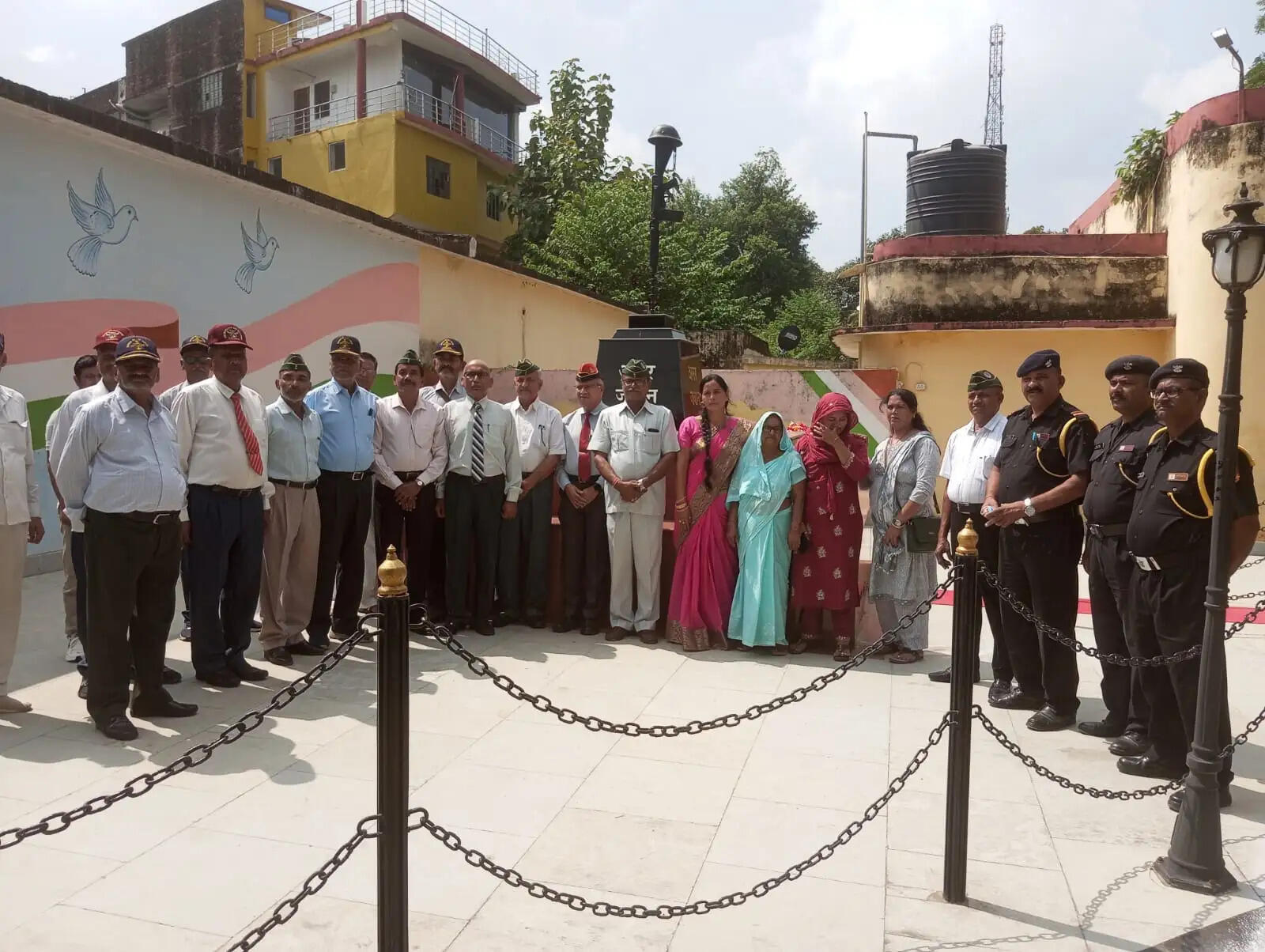 देवरिया : वीर गाथा एवं पूर्व सैनिक सम्मान समारोह आयोजित