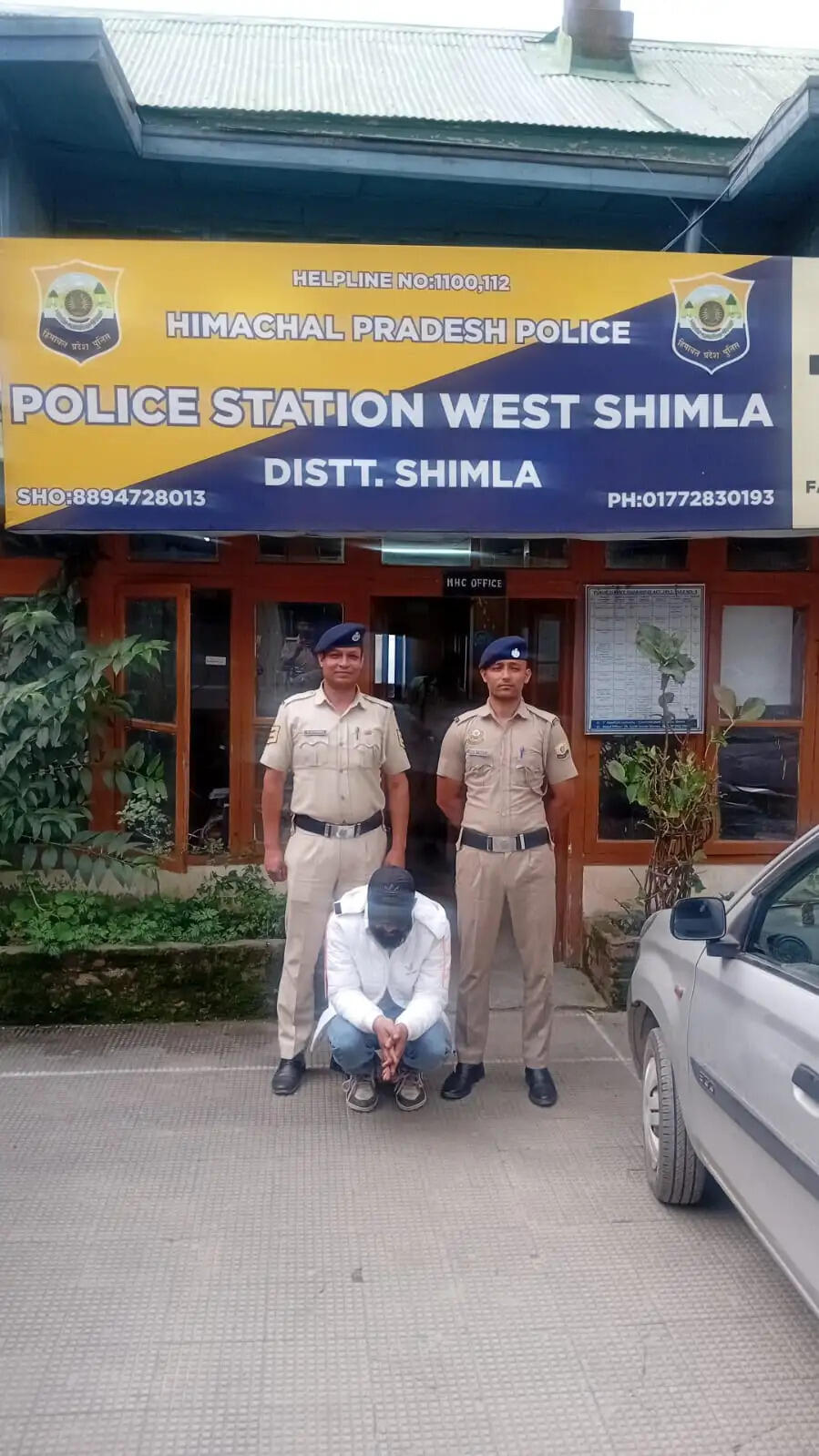 बस में छिपाकर चिट्टा ला रहा था तस्कर, पुलिस ने दबोचा