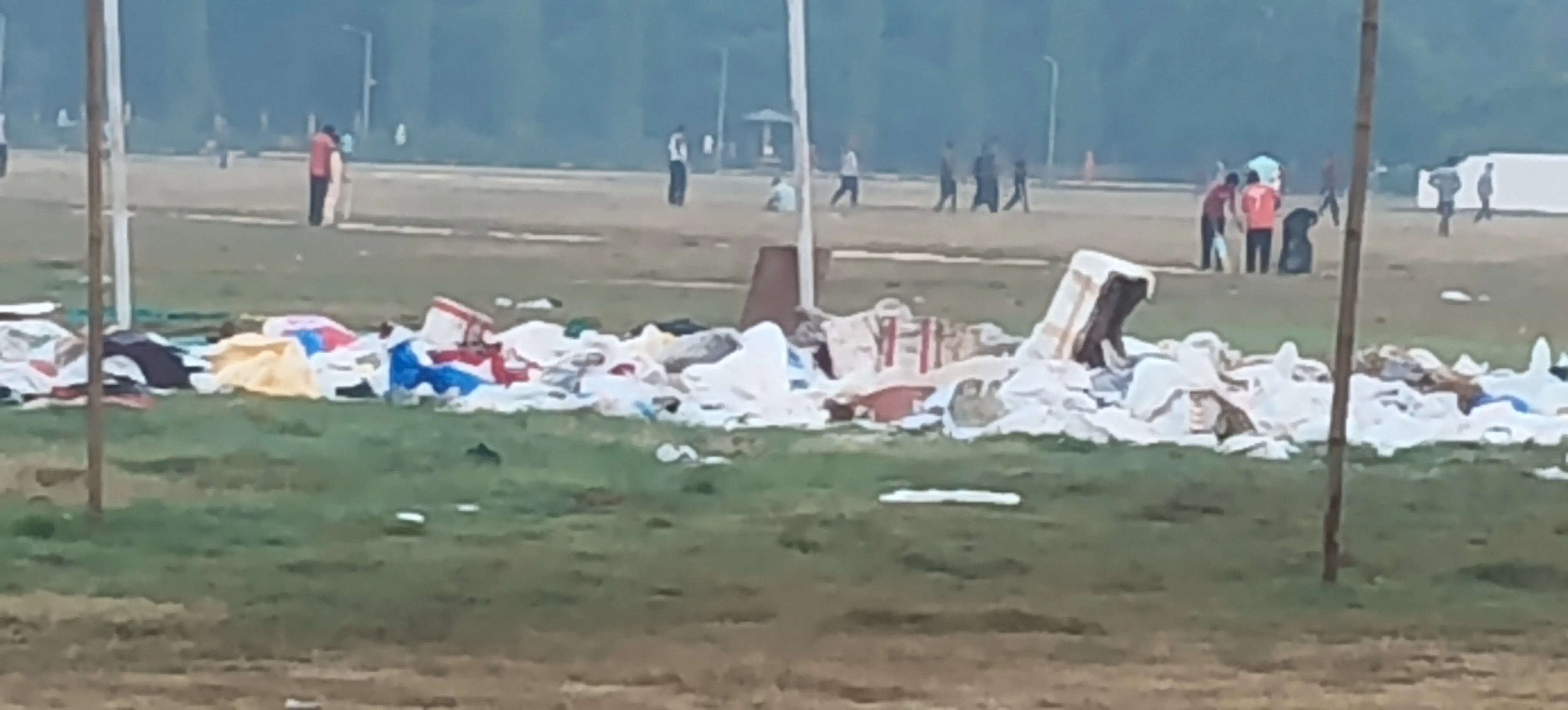 स्मार्ट सिटी का 'हृदय स्थल' बना कूड़ाघर, ट्रेड फेयर खत्म पर सैंडिस कंपाउंड में बिखरी गंदगी, संचालन कंपनी पर उठे सवाल