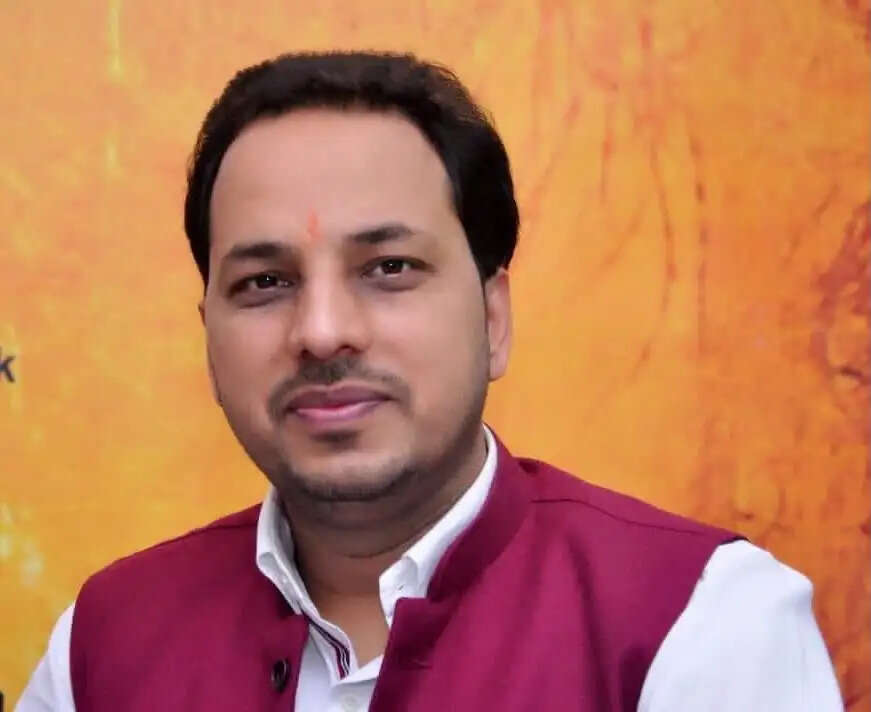जौनपुर के रोहित उपाध्याय भाजपा की सोशल मीडिया टीम में शामिल