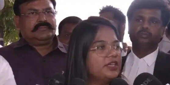 दलित कार्यकर्ता डॉ. रोहिणी घावरी ने सांसद चंद्रशेखर पर लगाए शोषण के आरोप, प्राथमिकी दर्ज करने की मांग की