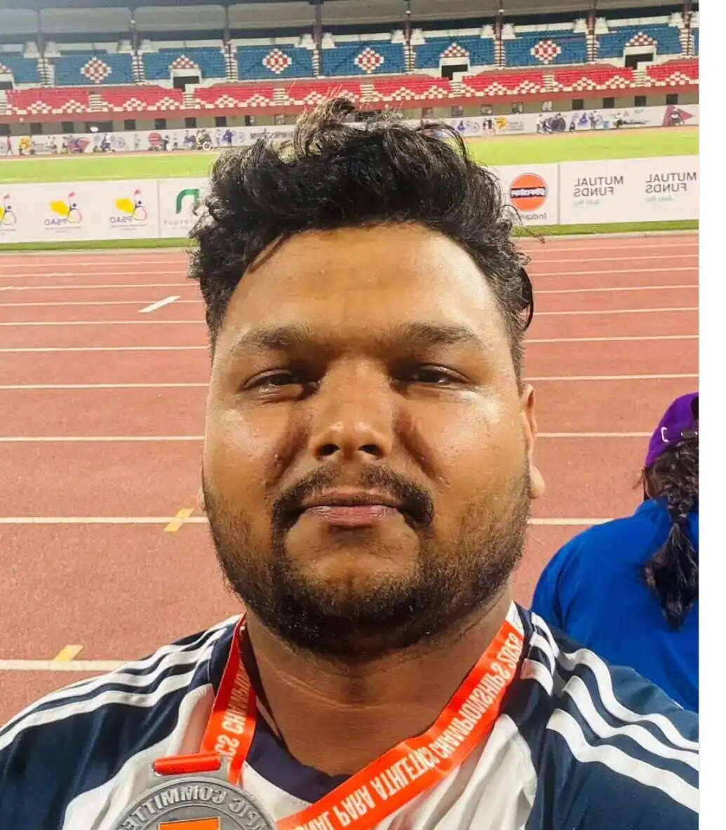 राष्ट्रीय पैरा एथलेटिक्स क्षेत्र के युवा ने जीता सिल्वर मेडल