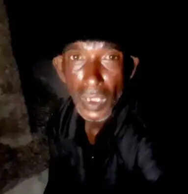 आठ साल से छिपे बांग्लादेशी नागरिक को ग्रामीणों ने पकड़कर पुलिस को सौंपा