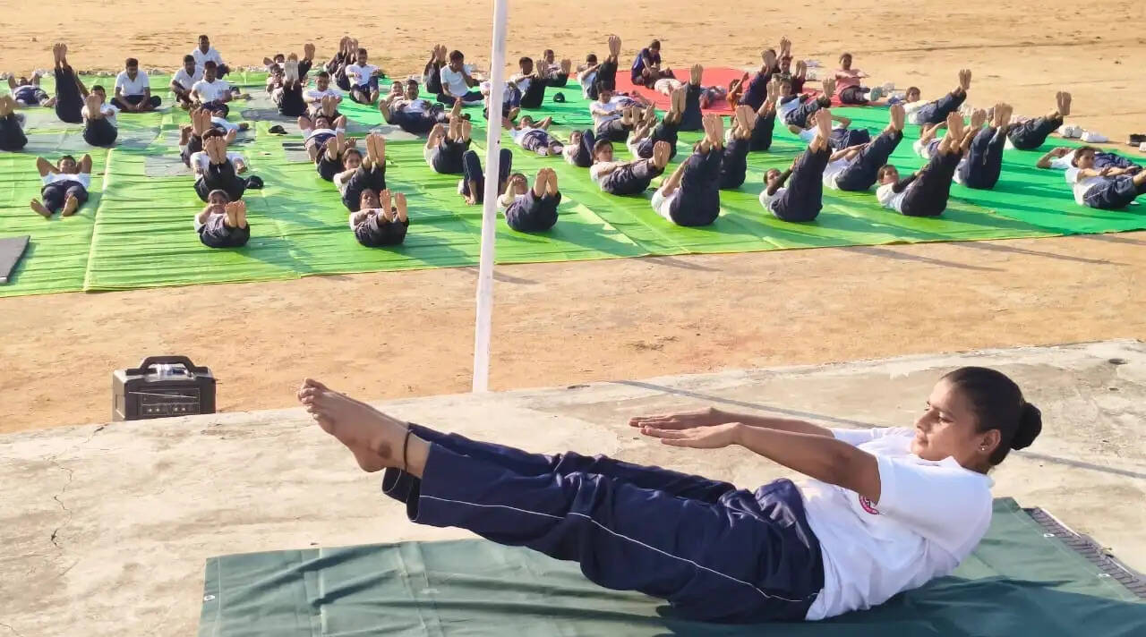अनूपपुर:योग भारत की अमूल्य धरोहर, इसे दैनिक जीवन का बनाएं हिस्सा - राज्यमंत्री जायसवाल