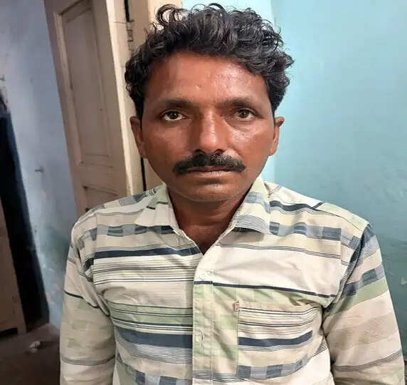 ऑपरेशन मदाविकाढ़त: 25 हजार का इनामी ड्रग तस्कर रमेश बंजारा एमपी से गिरफ्तार