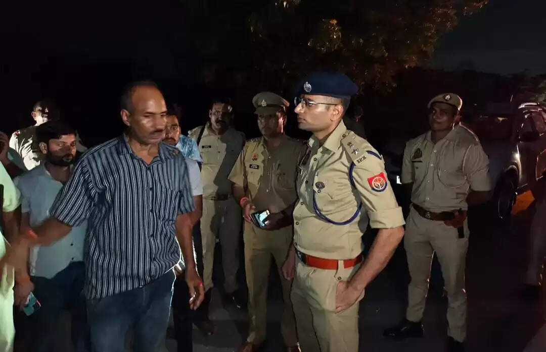 बाइक सवार बदमाशों ने सर्राफा व्यापारी से की लूट