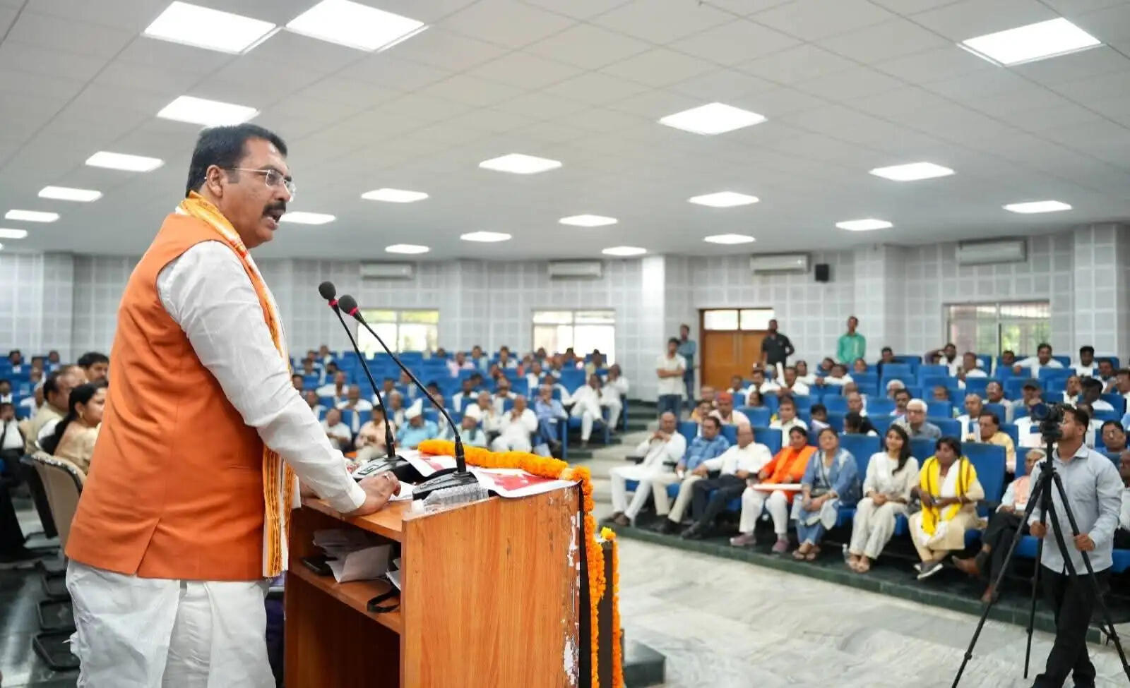 वैश्य समाज राष्ट्र निर्माण और आर्थिक सशक्तिकरण का मजबूत आधार: संजय सरावगी
