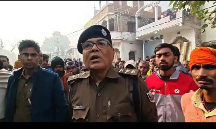 बिहार के वैशाली में बस-ऑटो की टक्कर, तीन लोगों की मौत