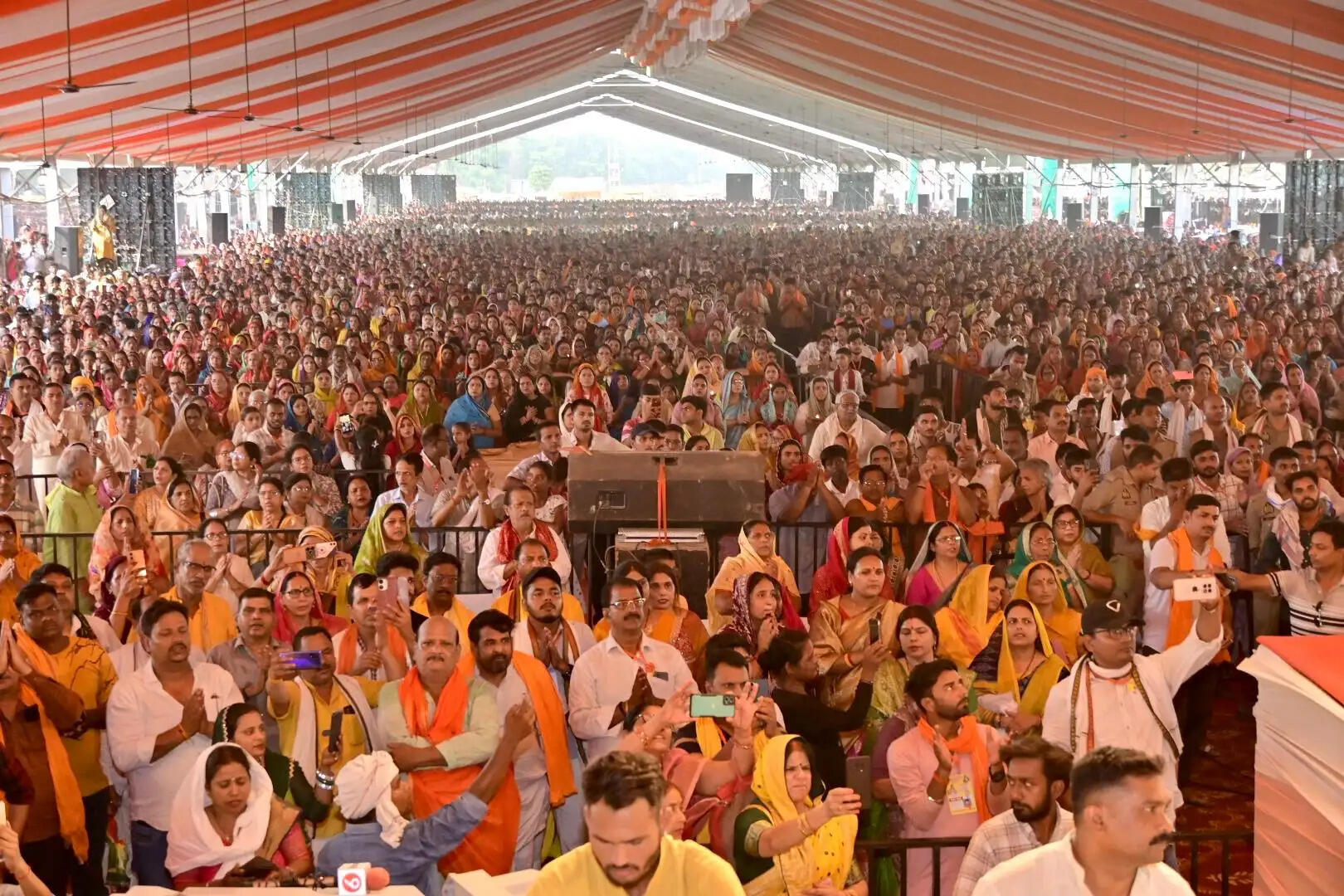 शिव के प्रति समर्पण से मिलता है परम वैभव : प्रदीप मिश्र