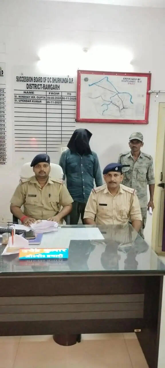 नशीले पदार्थों का तस्कर गिरफ्तार