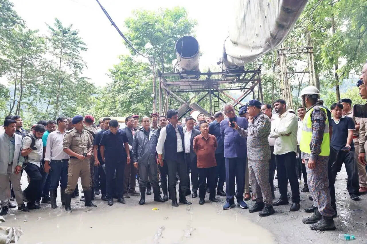 (अपडेट) समरदुंग सुरंग त्रासदी: दो और शव मिलने से मृतकों की संख्या हुई 12, बचाव अभियान जारी