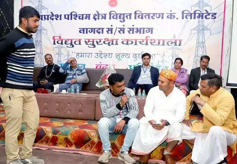 मप्रः नुक्कड़ नाटक के माध्यम से भी दी जा रही समाधान योजना की जानकारी