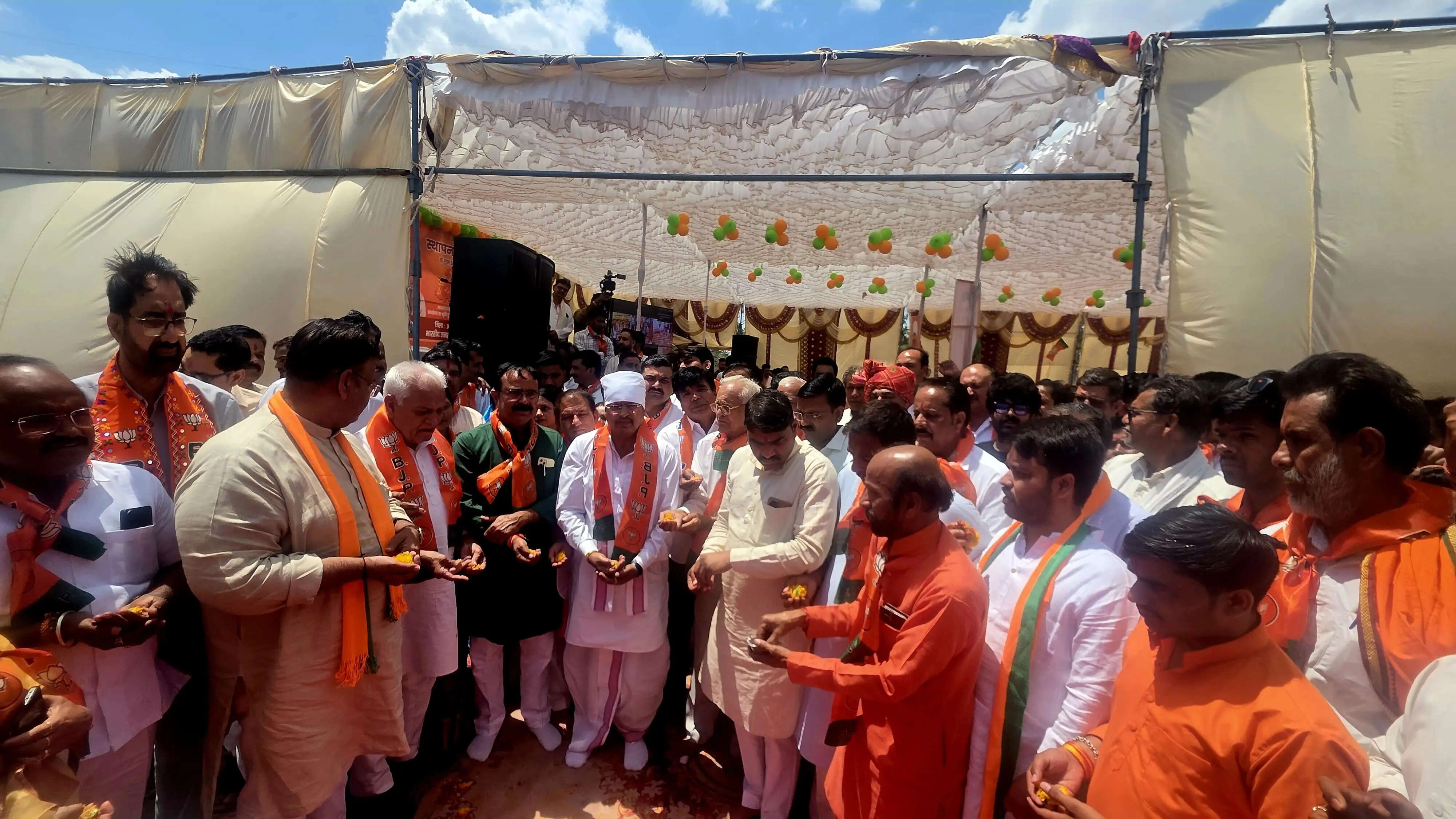 सागर बनेगा वॉटर स्पोर्ट्स हब: लाखा बंजारा झील किनारे आधुनिक बोट क्लब अंतिम चरण में