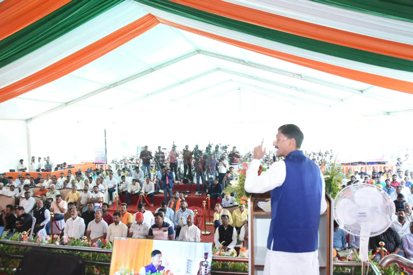 एनएचएआई की 303 करोड़ की दो परियोजनाओं का रक्षा राज्य मंत्री ने किया शिलान्यास