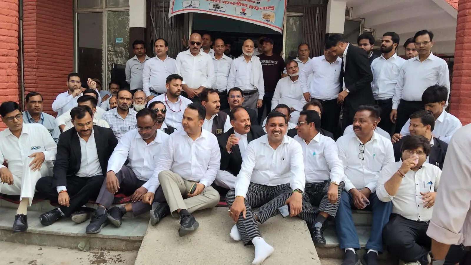 किसी भी स्थिति में ई रजिस्ट्री व्यवस्था लागू नहीं होने देंगे : अधिवक्ता कपिल गुप्ता