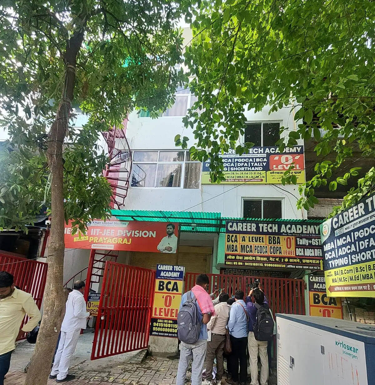 लखनऊ अग्निकांड के बाद प्रयागराज मंडल में 10 कोचिंग सील, सुरक्षा मानकों से समझौता बर्दाश्त नहीं : सौम्या अग्रवाल