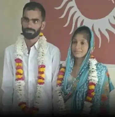 झुंझुनू में स्कूटी सवार दंपती को डंपर ने कुचला पत्नी की मौत