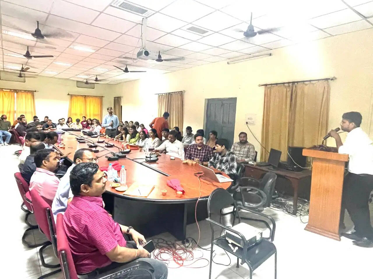सपा ने निकाला वोट बचाओ-देश बचाओ मार्च, ज्ञानेश कुमार के इस्तीफा की उठी मांग