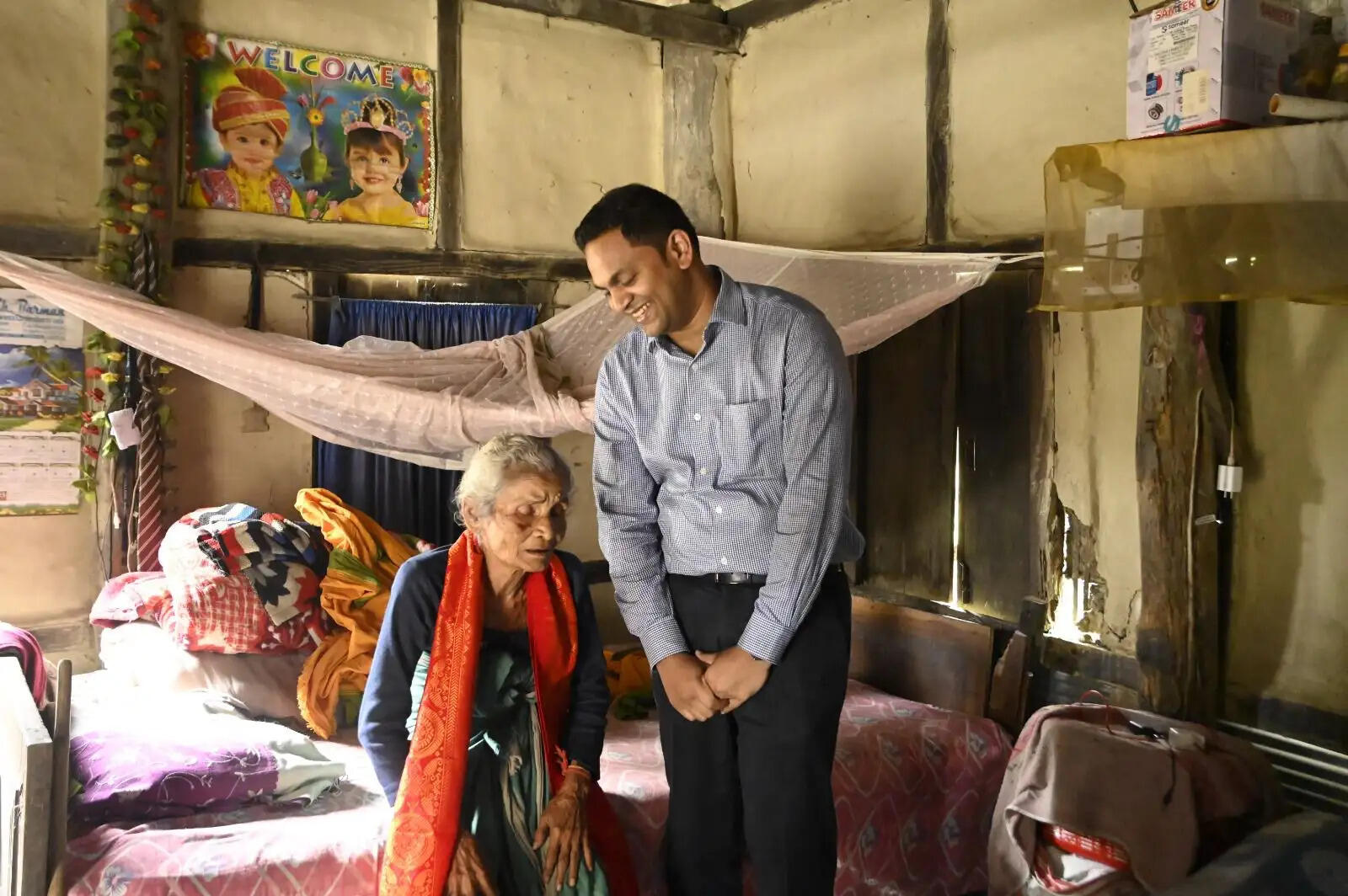 हर द्वार पर लोकतंत्र : कोकराझार में 101 वर्षीय मतदाता सुकाली बर्मन का सम्मान