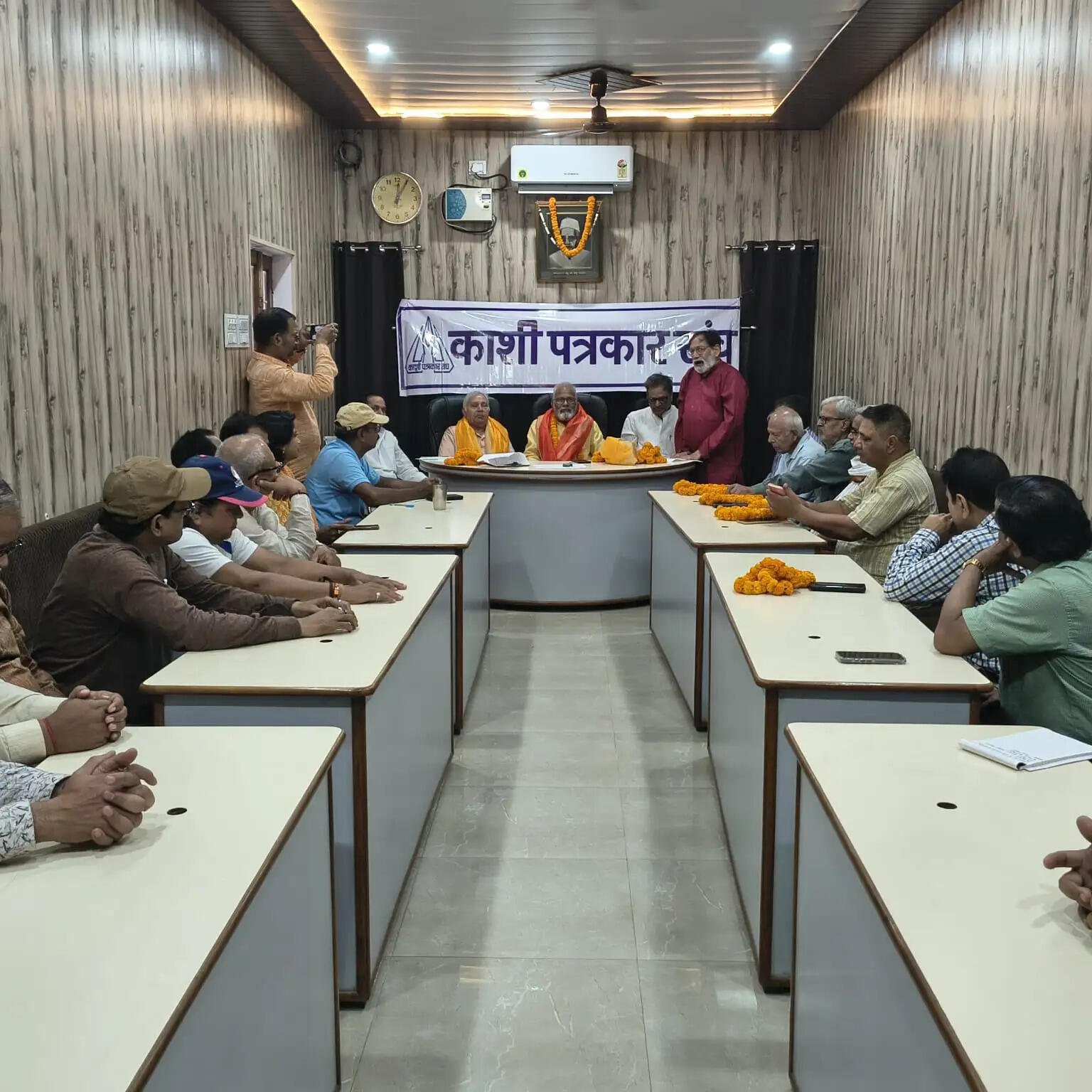 पत्रकारिता समाज को दिशा देने वाली चेतना : डॉ इंदीवर