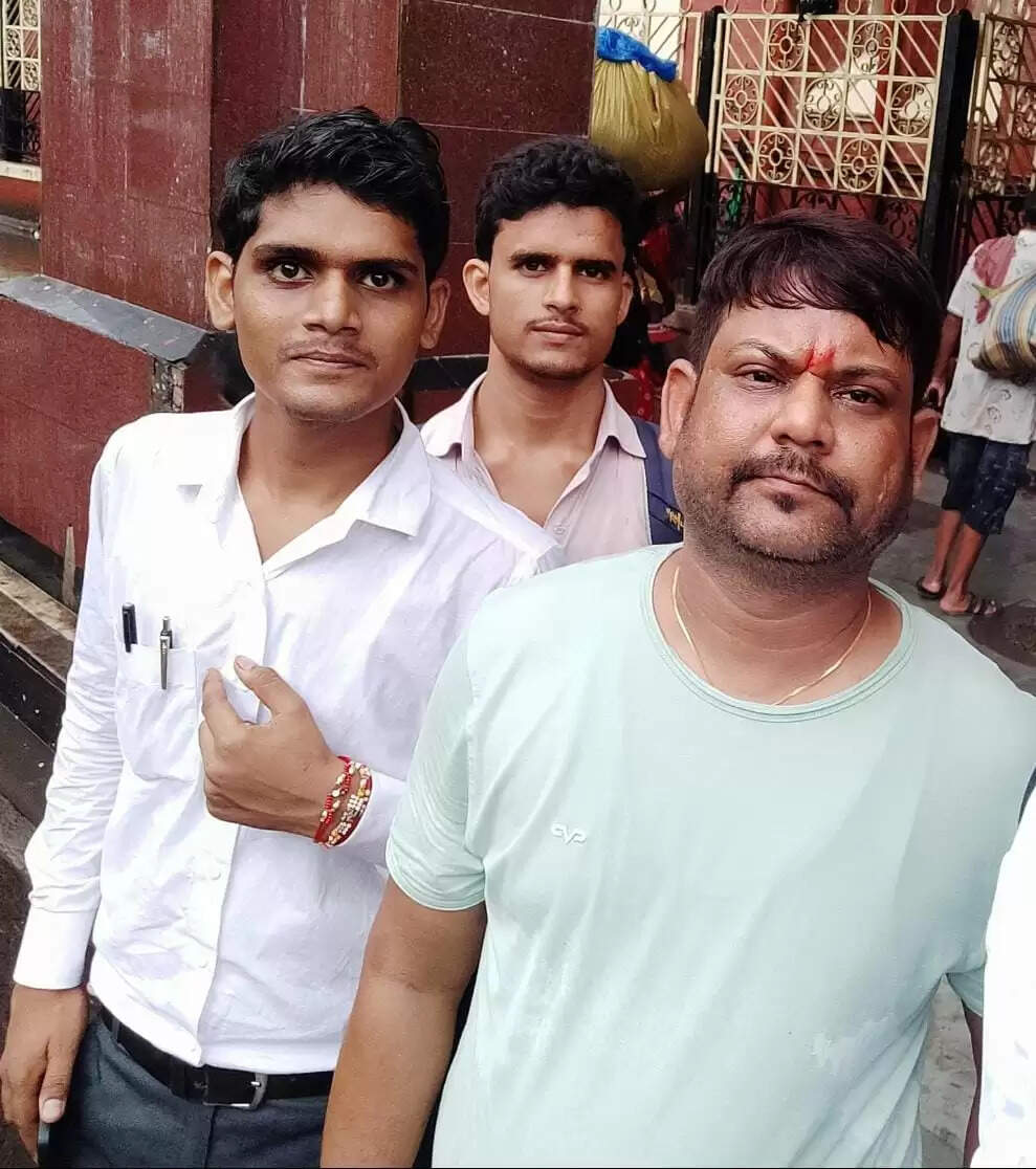 रेलवे में नौकरी लगाने के नाम पर लाखों रुपये की ठगी