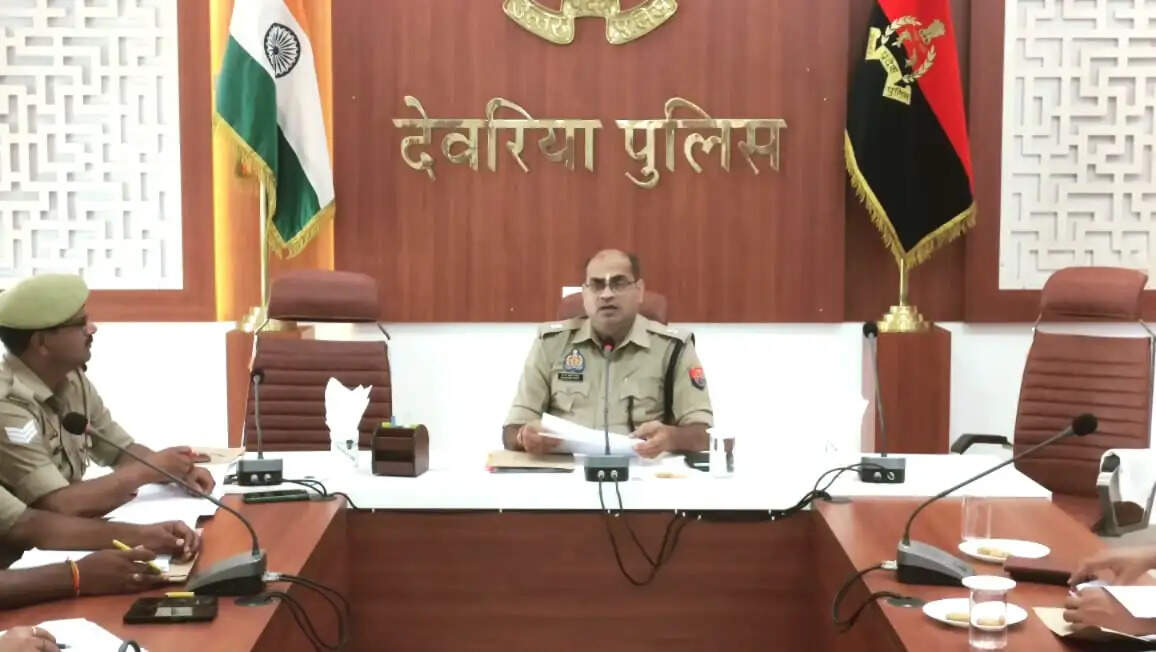 देवरिया : लंबित विवेचनाओं के समयबद्ध निस्तारण पर जोर