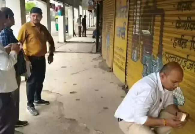 इंदौर: संपत्ति कर जमा नहीं करने पर खालसा कॉलेज परिसर की 100 दुकानें सील