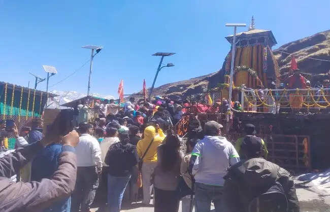 जयघोष के बीच खुले तृतीय केदार तुंगनाथ धाम के कपाट