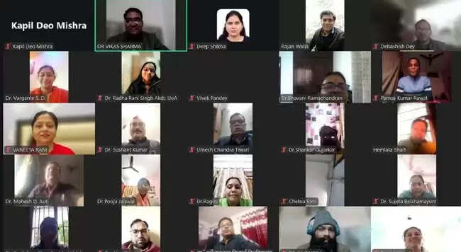 ज्ञान, विज्ञान और प्रज्ञान की त्रिवेणी है भारत : प्रो. कपिलदेव मिश्र