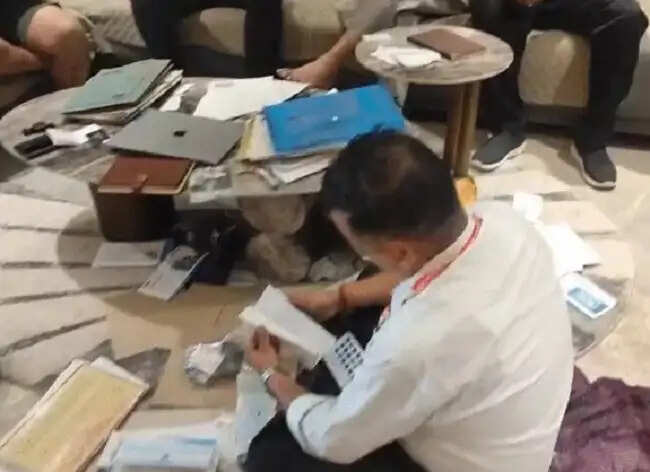 मप्र में बिजली कंपनी के इंजीनियर के ठिकानों पर लोकायुक्त का छापा, आय से 258 फीसदी ज्यादा संपत्ति का खुलासा