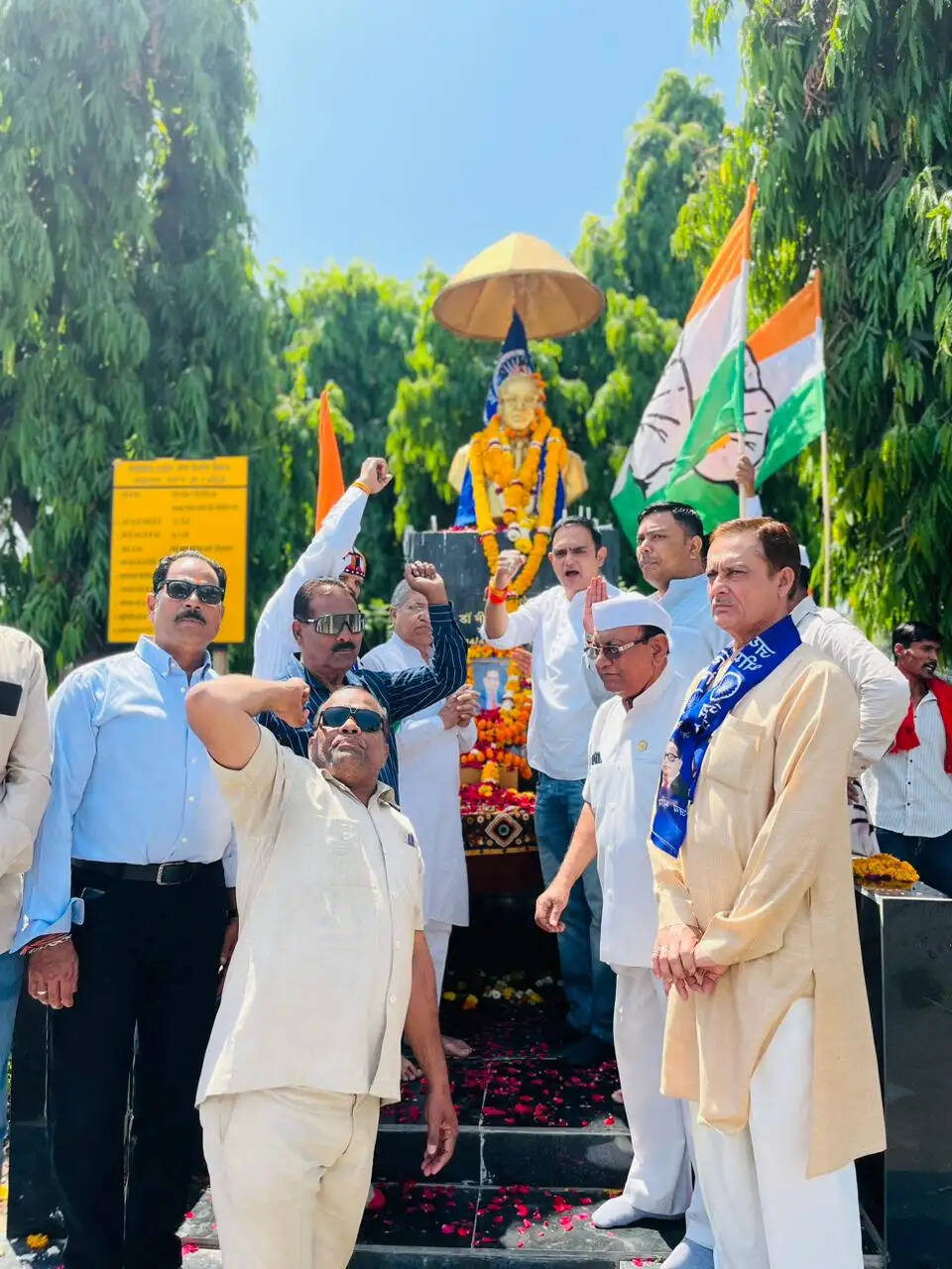 अंबेडकर जयंती पर भोपाल में कांग्रेस का श्रद्धांजलि कार्यक्रम, विभिन्न स्थलों पर किया नमन