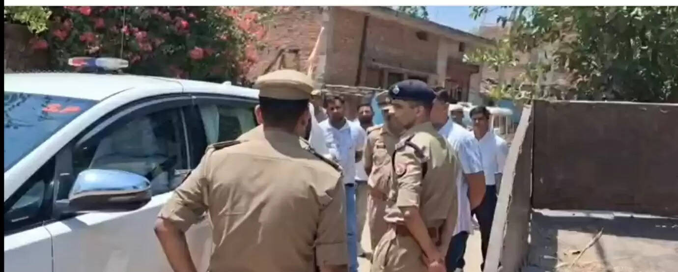 लूट की सूचना पर जांच में नया मोड़, अधिकांश जेवर-नगदी घर में ही मिली