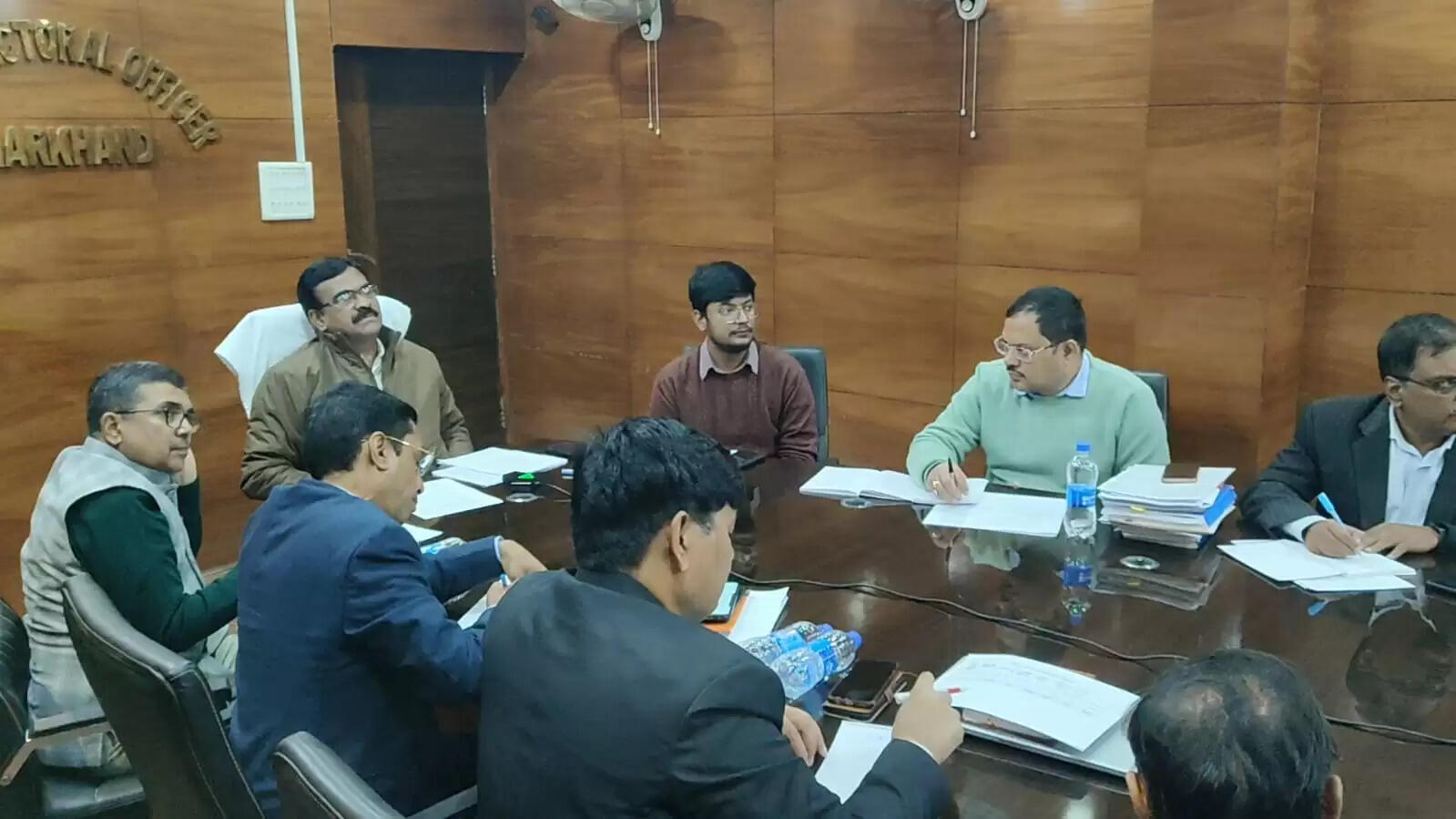 मतदाता सूची मैपिंग कार्य 70 प्रतिशत पूर्ण, एक भी पात्र मतदाता न छूटे : के रवि