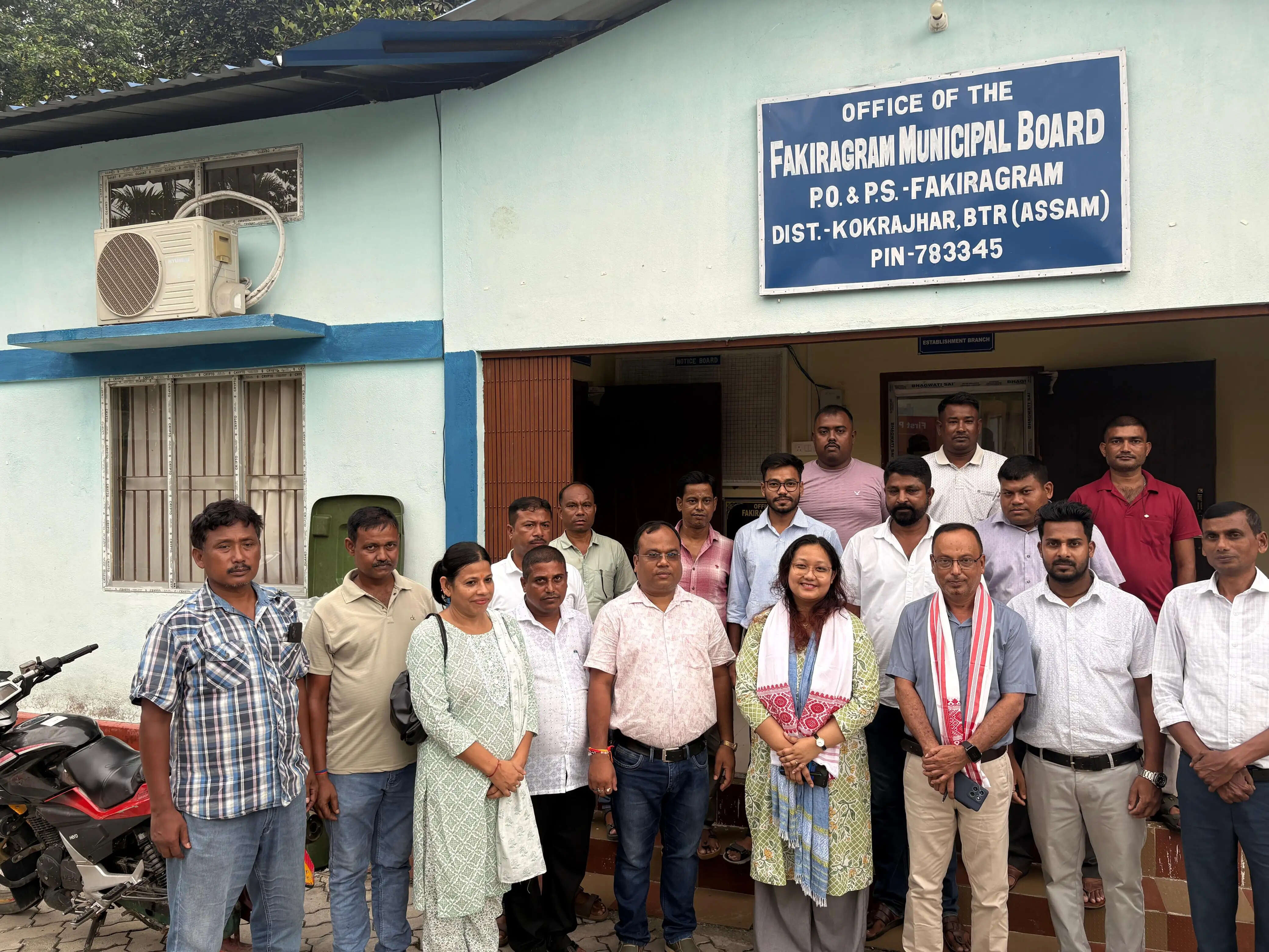 फकीराग्राम नगरपालिका में विदाई समारोह आयोजित