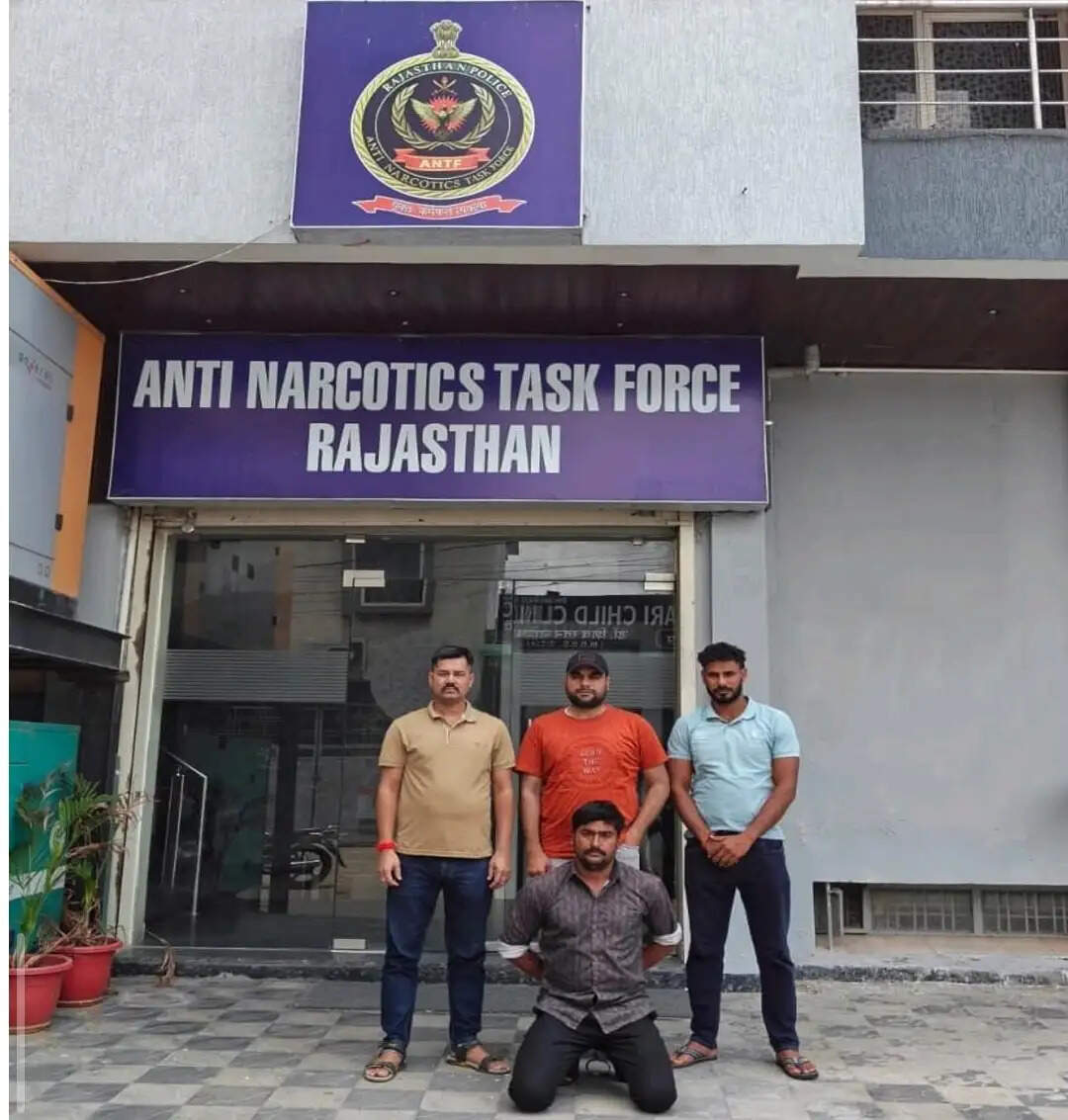 एएनटीएफ की कार्रवाई: सात साल से फरार 25 हजार का इनामी तस्कर केरल से गिरफ्तार