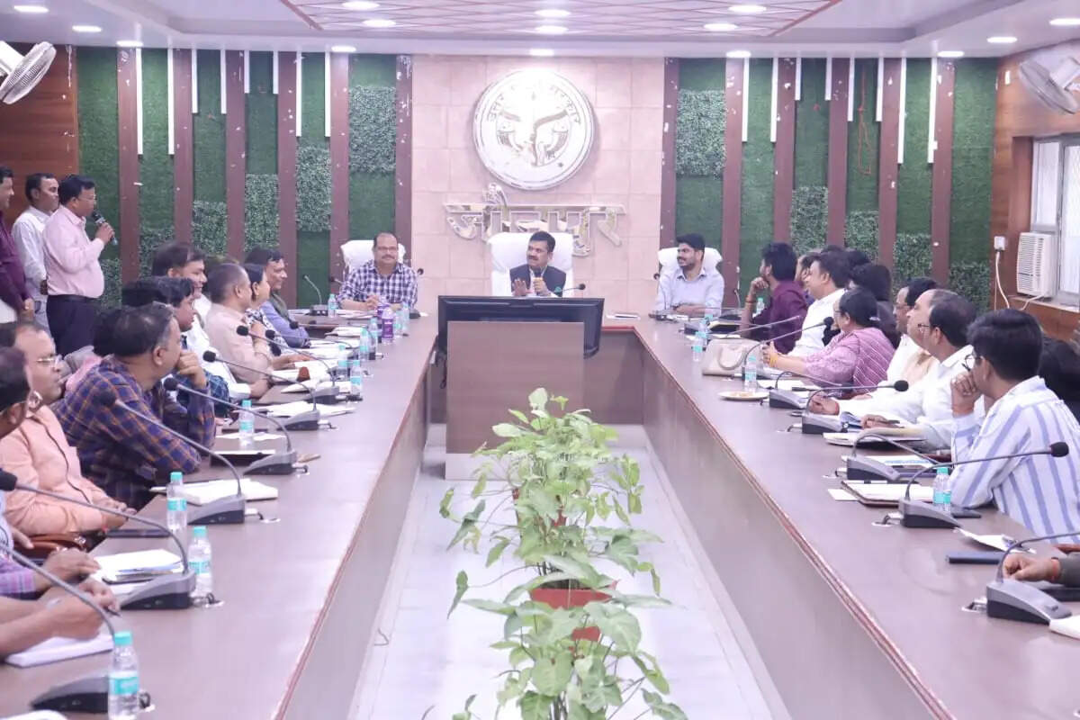 जनगणना कार्य में लापरवाही बर्दाश्त नहीं : जिलाधिकारी