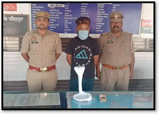 बिजनौर में मदिंर में चोरी करने वाला चोर सामान सहित गिरफ्तार