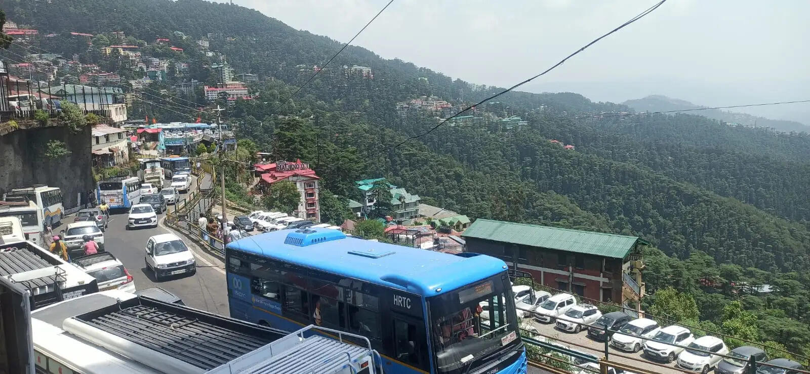 हिमाचल में 25 जून से थम सकते हैं बसों के पहिये, एचआरटीसी कर्मचारियों की चेतावनी