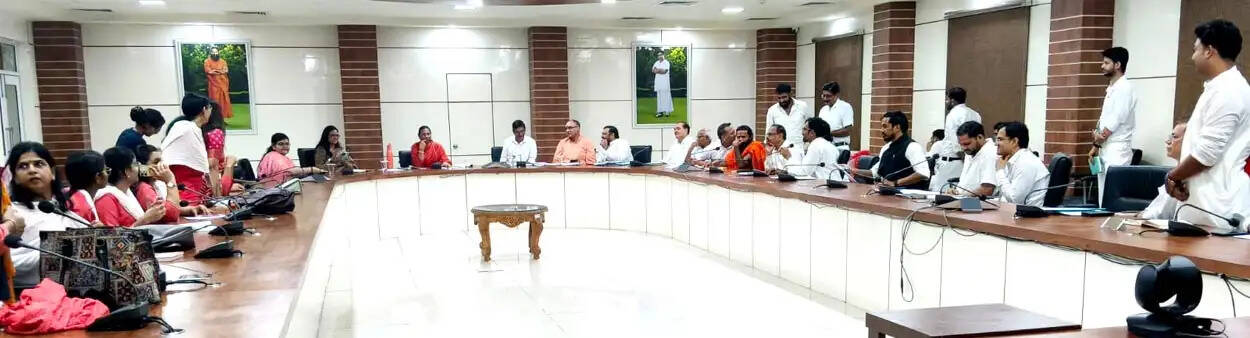 शताब्दी पुरानी विद्वत परंपरा के 52वें प्राच्यविद्या सम्मेलन की तैयारियां तेज