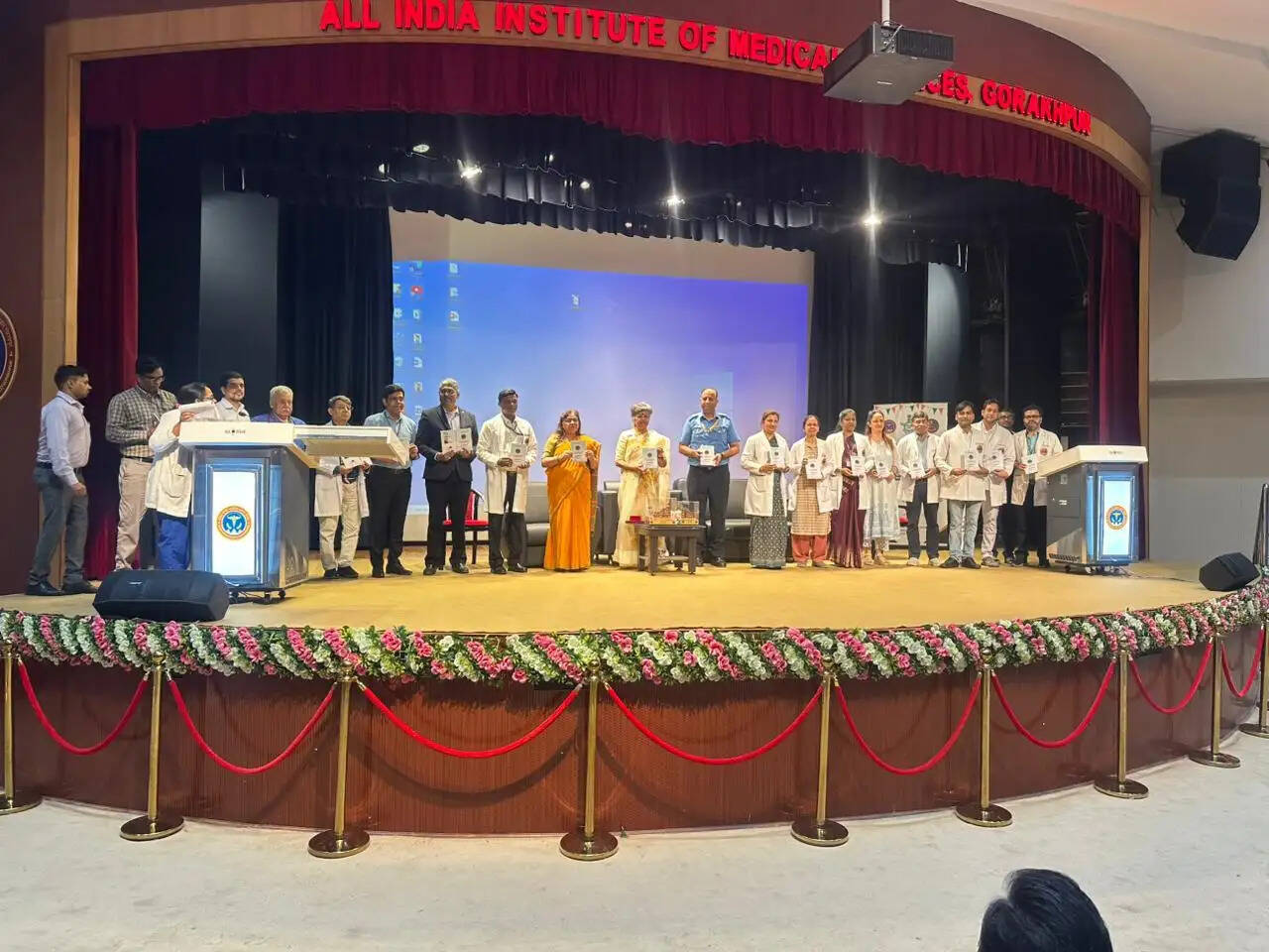 एम्स गोरखपुर में 5वीं हेड एवं नेक लाइव सर्जरी एवं कैडेवेरिक वर्कशॉप का आयोजन